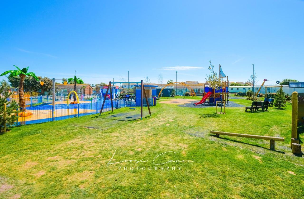 Sea 'N' Stars Platinum Plus Holiday Home With Views, Free Wifi And Netflix Camber المظهر الخارجي الصورة