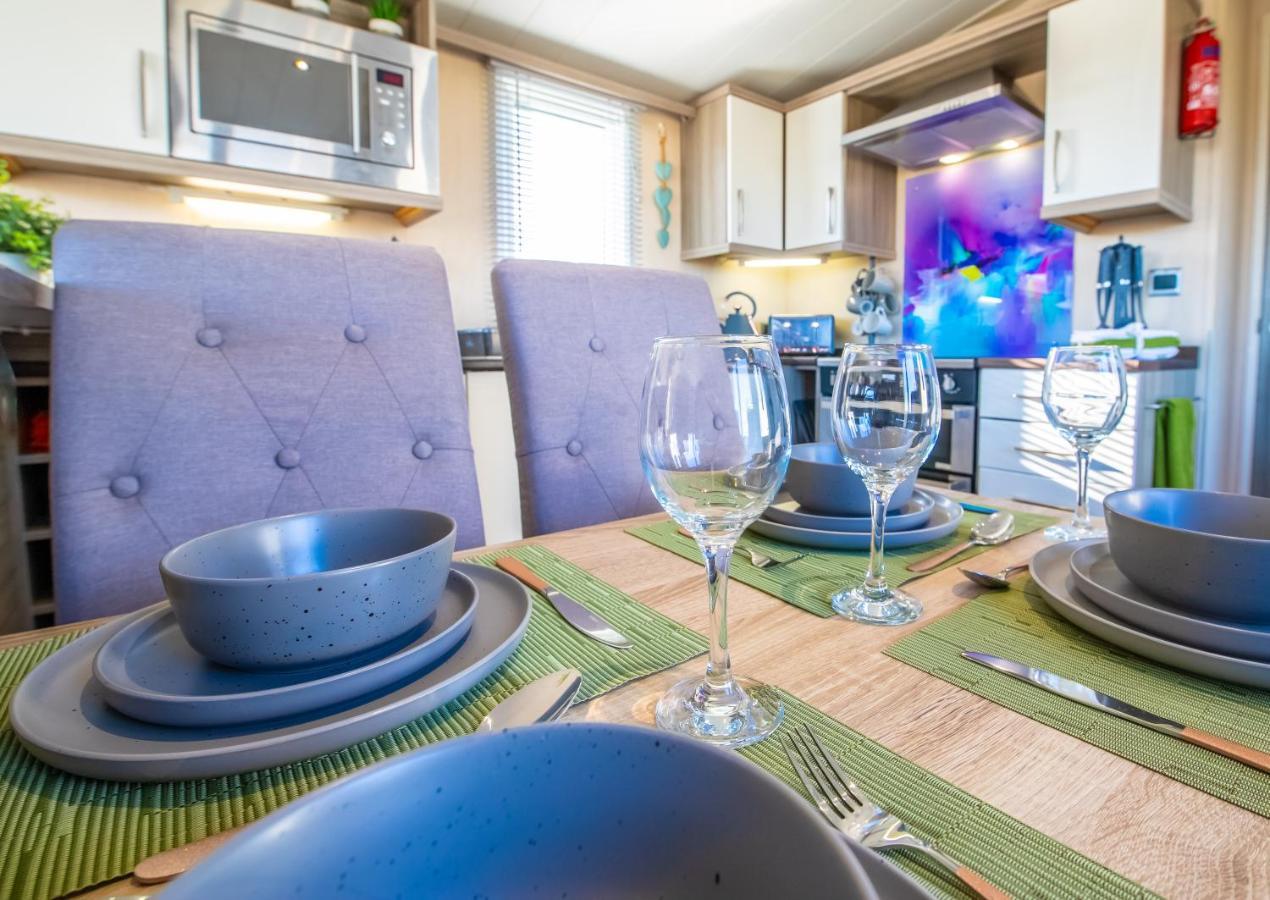 Sea 'N' Stars Platinum Plus Holiday Home With Views, Free Wifi And Netflix Camber المظهر الخارجي الصورة