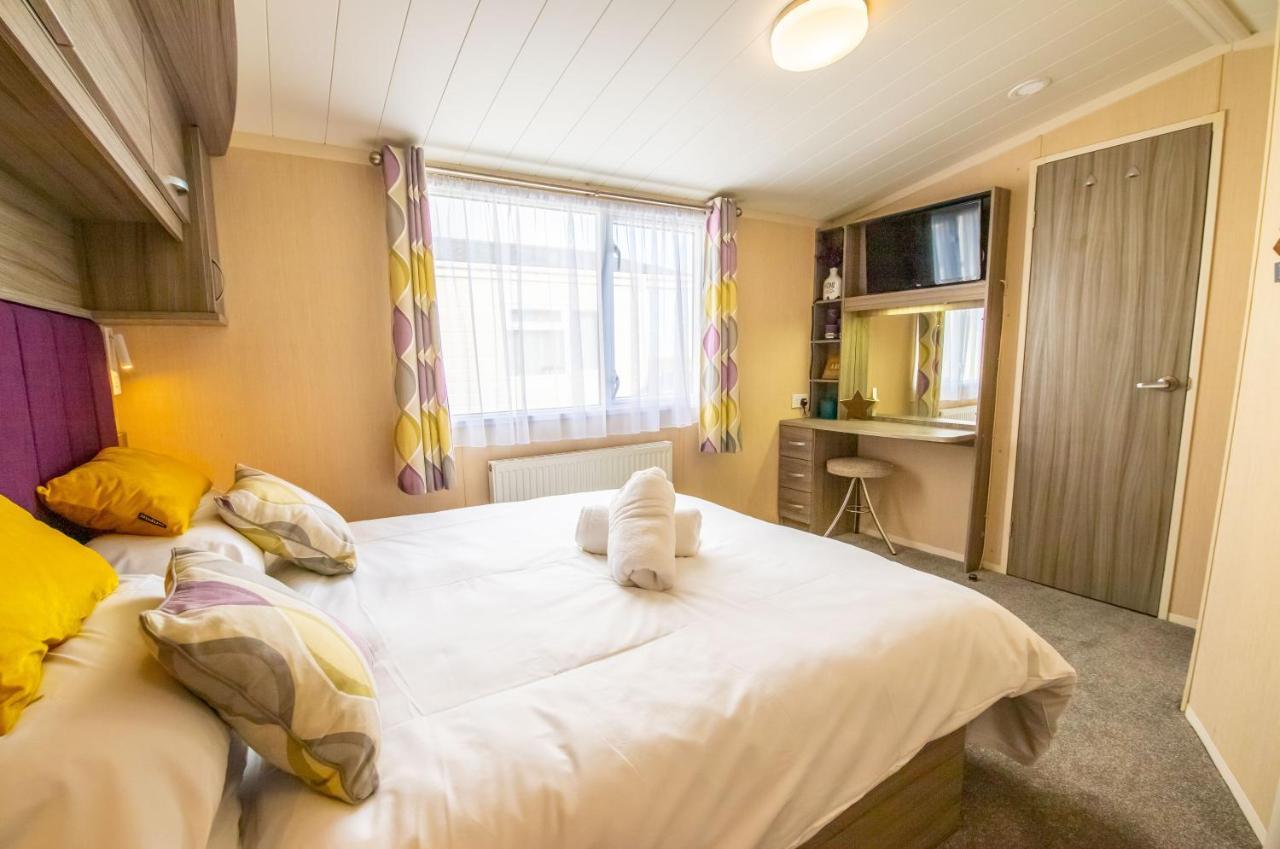 Sea 'N' Stars Platinum Plus Holiday Home With Views, Free Wifi And Netflix Camber المظهر الخارجي الصورة
